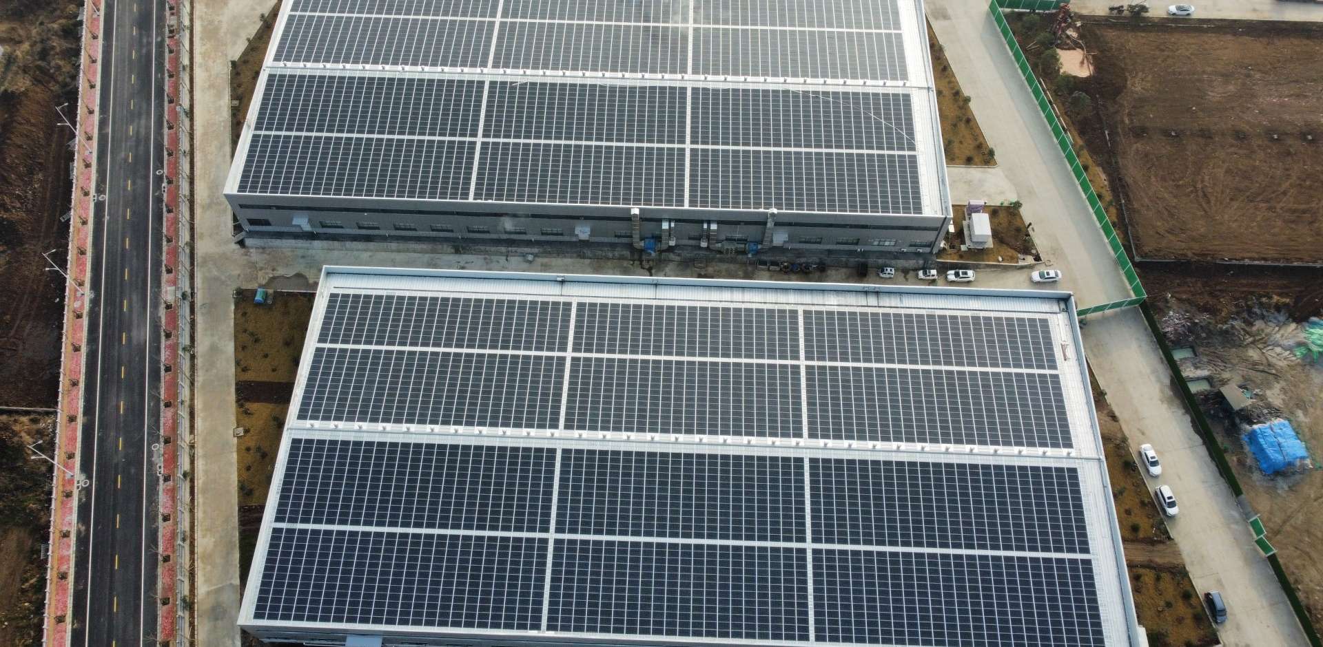 1920-2021年3月，，，，河南唐河县 中部食物城BIPV光伏项目，，，，装机量1.8MW，，，，年发电200万度，，，，知足45%用电需求.jpg